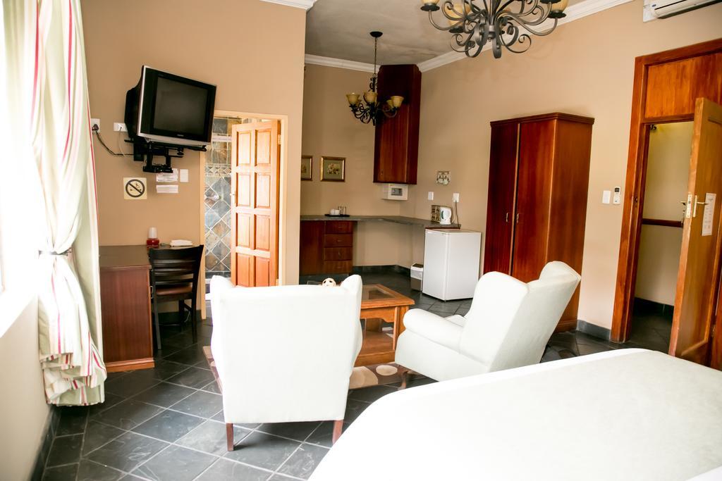 Picanha Grill Guest House & Events Venue Nigel Phòng bức ảnh
